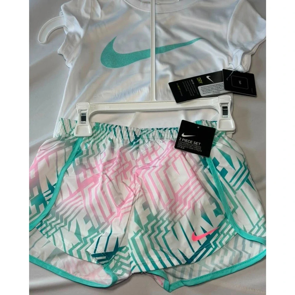 Nike Girls 2-Piece Dri-FIT Performance Set – White/Sunset Pulse – Size 6X